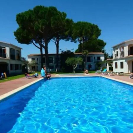 Cosy Apartment Of L'Escala Beach Екстериор снимка