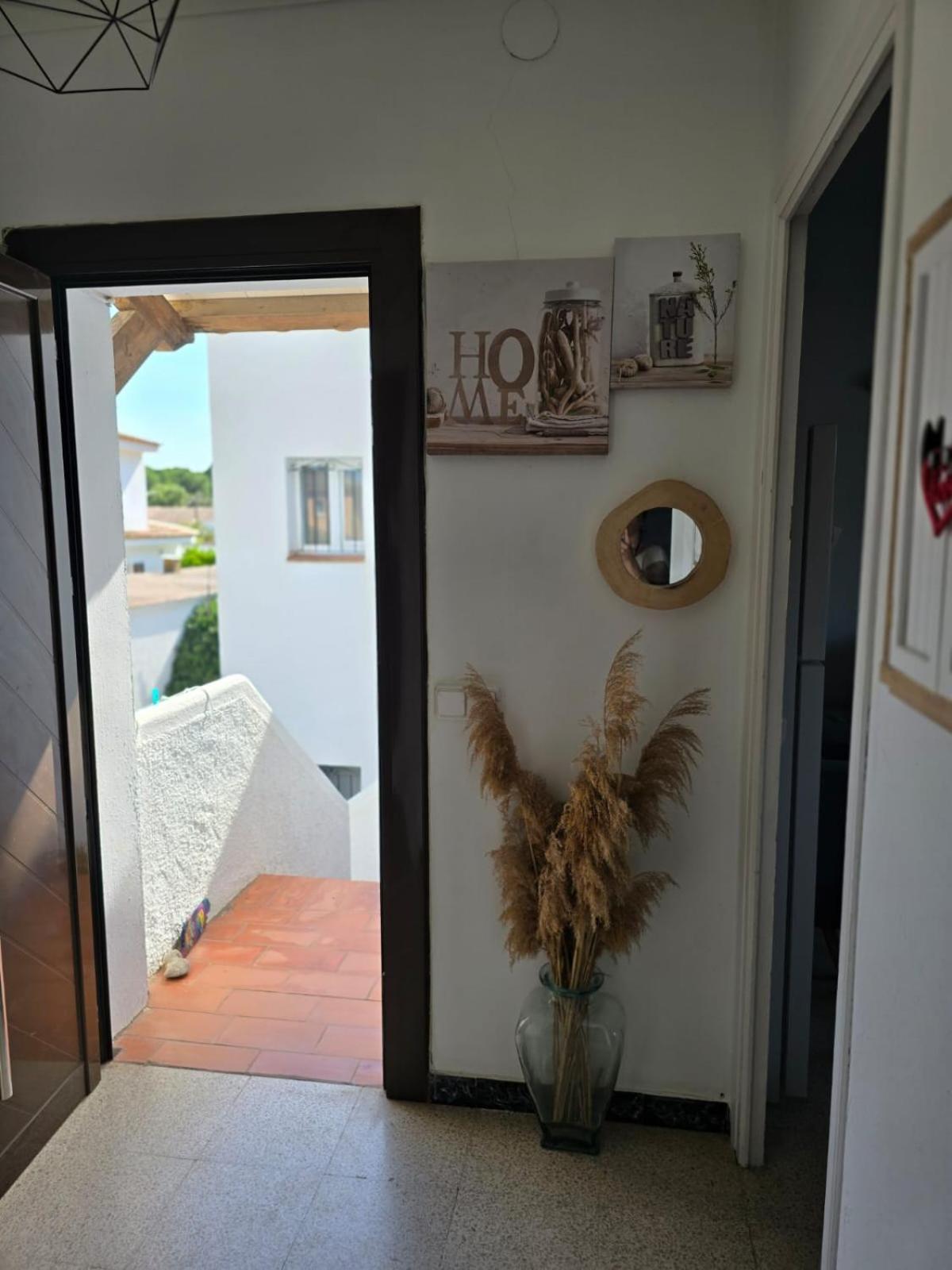 Cosy Apartment Of L'Escala Beach Екстериор снимка